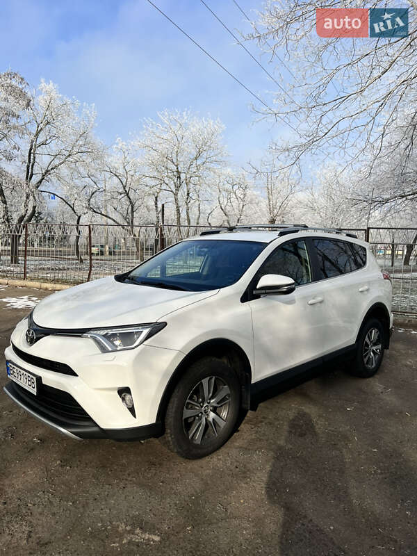 Внедорожник / Кроссовер Toyota RAV4 2017 в Николаеве фото 3 Внедорожник / Кроссовер Toyota RAV4 2017 в Николаеве
