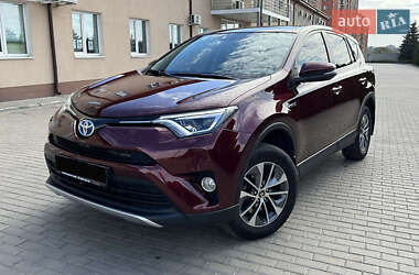 Позашляховик / Кросовер Toyota RAV4 2016 в Києві