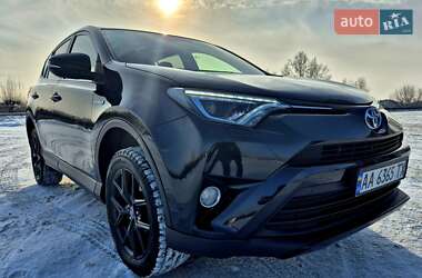 Позашляховик / Кросовер Toyota RAV4 2018 в Києві