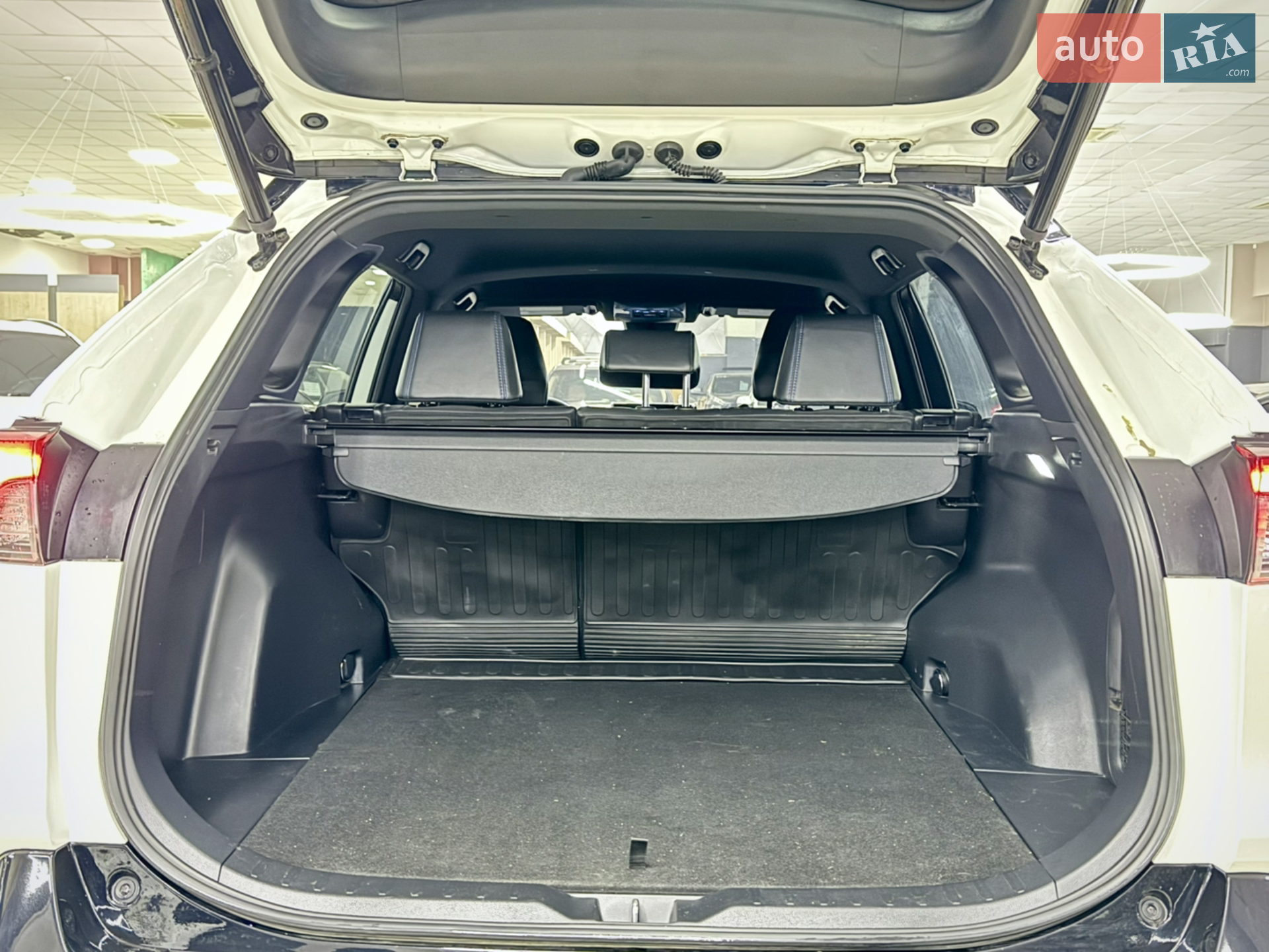 2022 Toyota RAV 4 - мініатюра 15