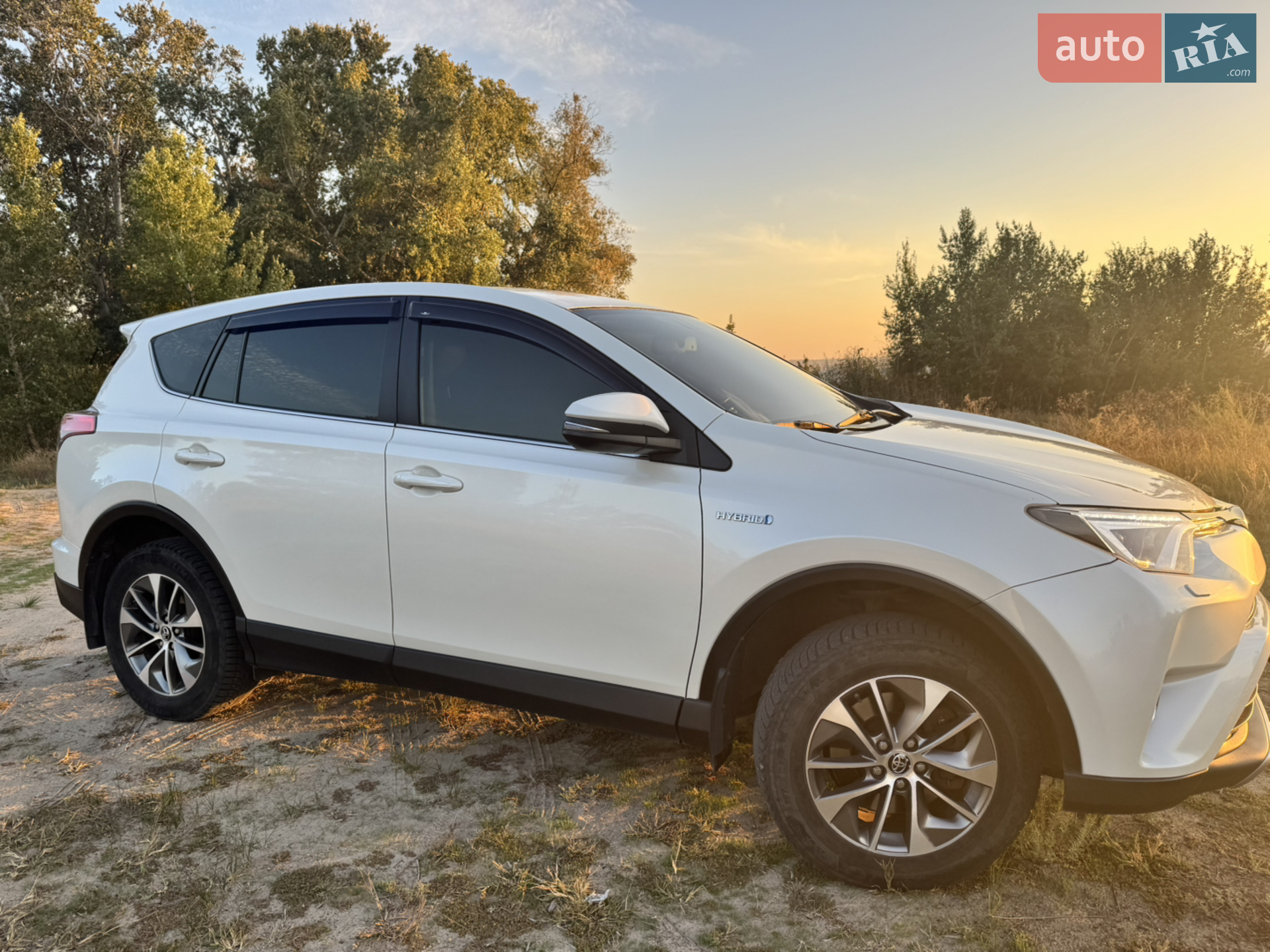 2016 Toyota RAV 4 - мініатюра 15