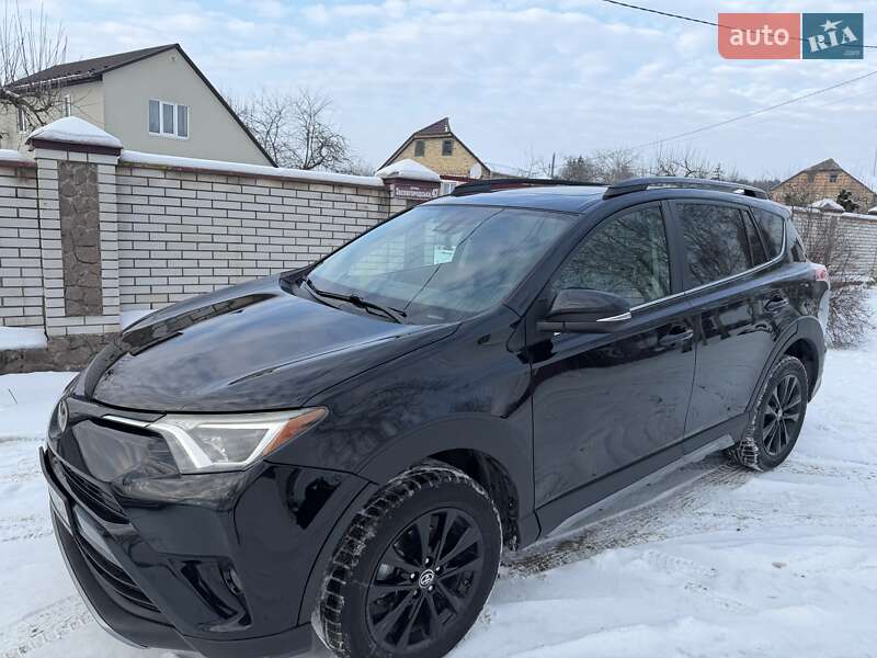 Внедорожник / Кроссовер Toyota RAV4 2018 в Василькове