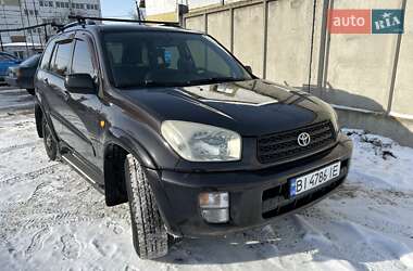 Внедорожник / Кроссовер Toyota RAV4 2002 в Полтаве