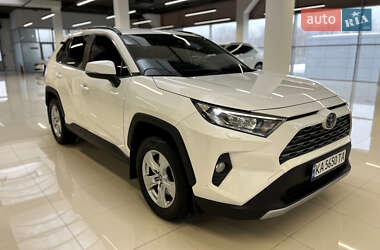Позашляховик / Кросовер Toyota RAV4 2021 в Хмельницькому