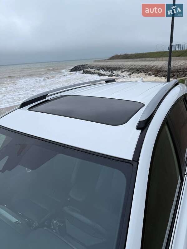 Внедорожник / Кроссовер Toyota RAV4 2017 в Одессе