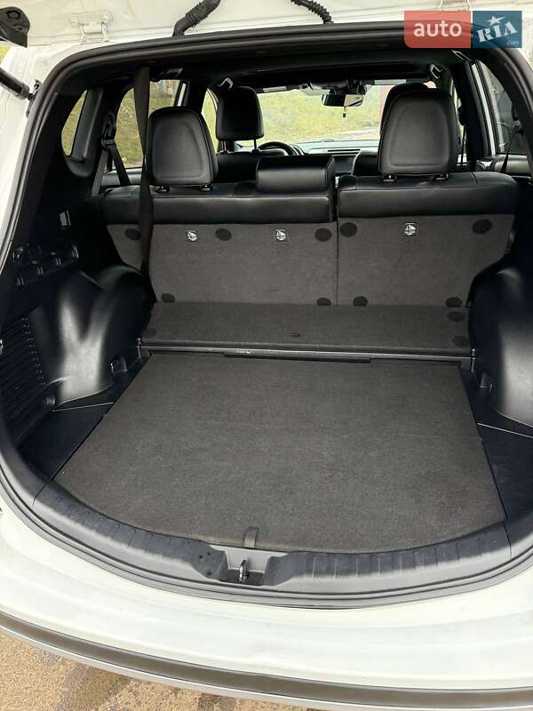 Внедорожник / Кроссовер Toyota RAV4 2017 в Одессе