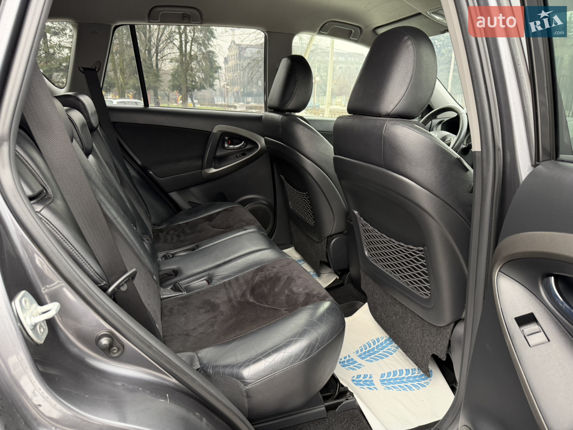 2011 Toyota RAV 4 - мініатюра 27