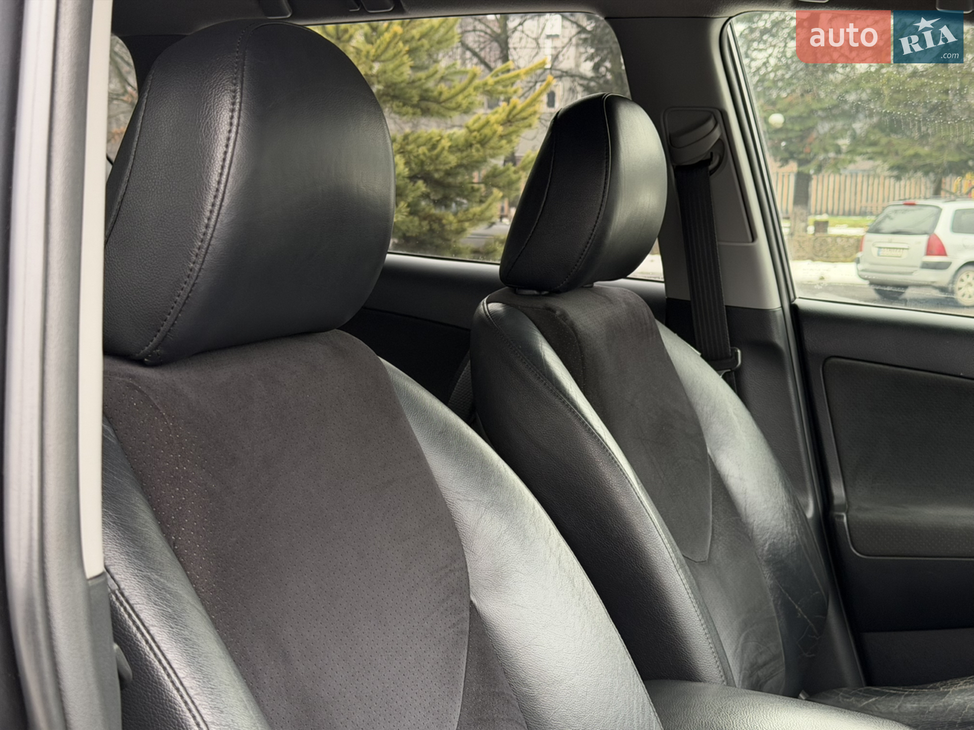 2011 Toyota RAV 4 - мініатюра 38