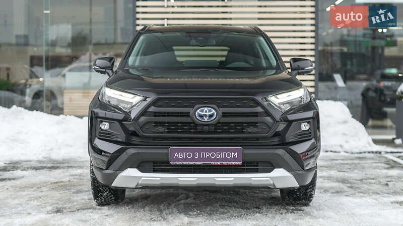 Внедорожник / Кроссовер Toyota RAV4 2024 в Львове