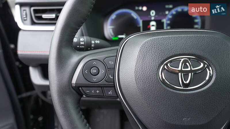 Внедорожник / Кроссовер Toyota RAV4 2024 в Львове