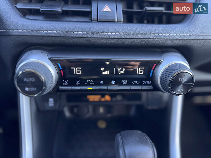 Внедорожник / Кроссовер Toyota RAV4 2022 в Одессе