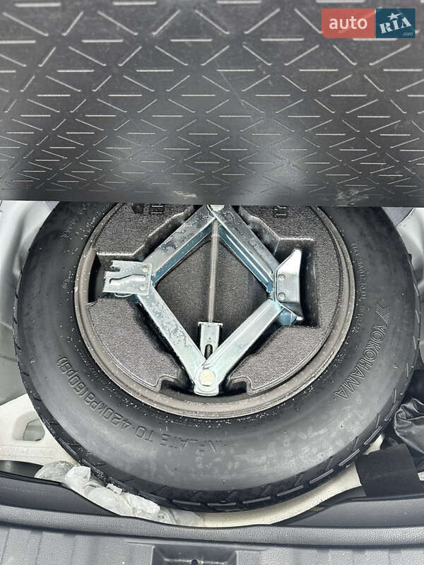 Внедорожник / Кроссовер Toyota RAV4 2020 в Белой Церкви