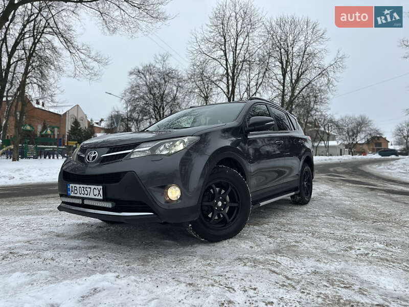Внедорожник / Кроссовер Toyota RAV4 2014 в Виннице