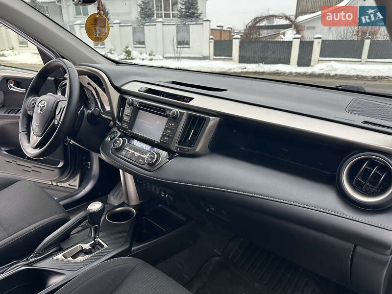 Внедорожник / Кроссовер Toyota RAV4 2014 в Виннице