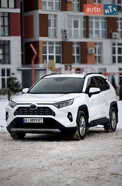 Позашляховик / Кросовер Toyota RAV4 2020 в Києві