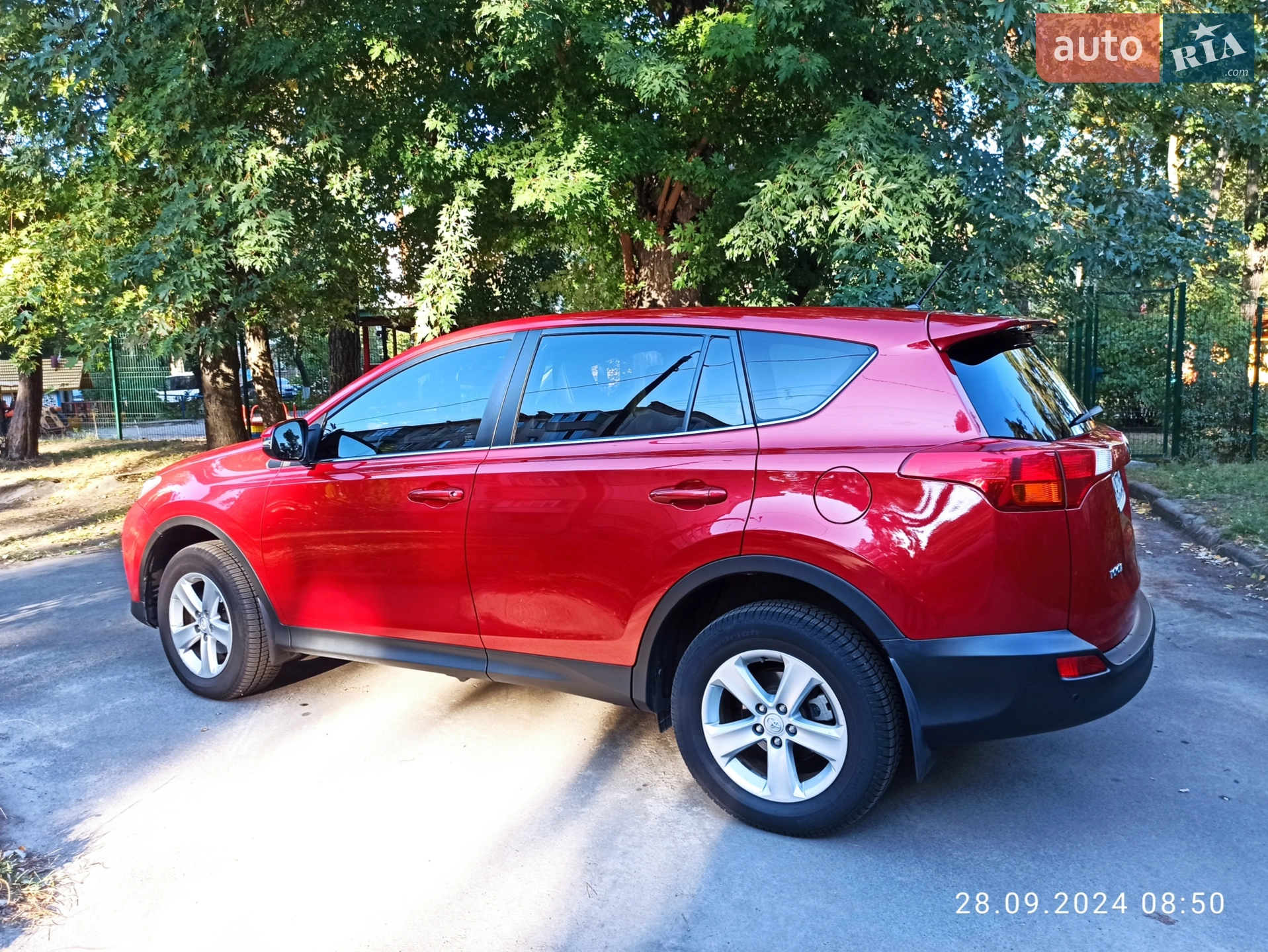 2014 Toyota RAV 4 - мініатюра 11