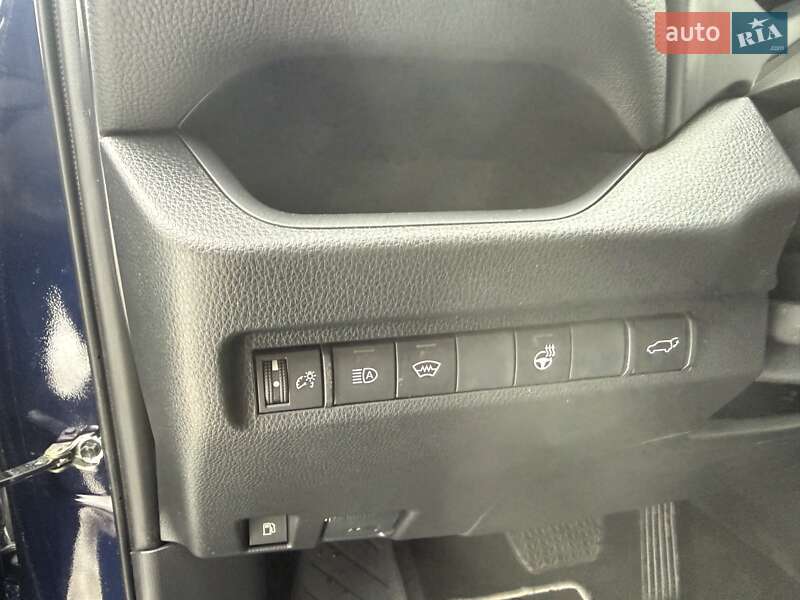 Внедорожник / Кроссовер Toyota RAV4 2023 в Киеве фото 12 Внедорожник / Кроссовер Toyota RAV4 2023 в Киеве
