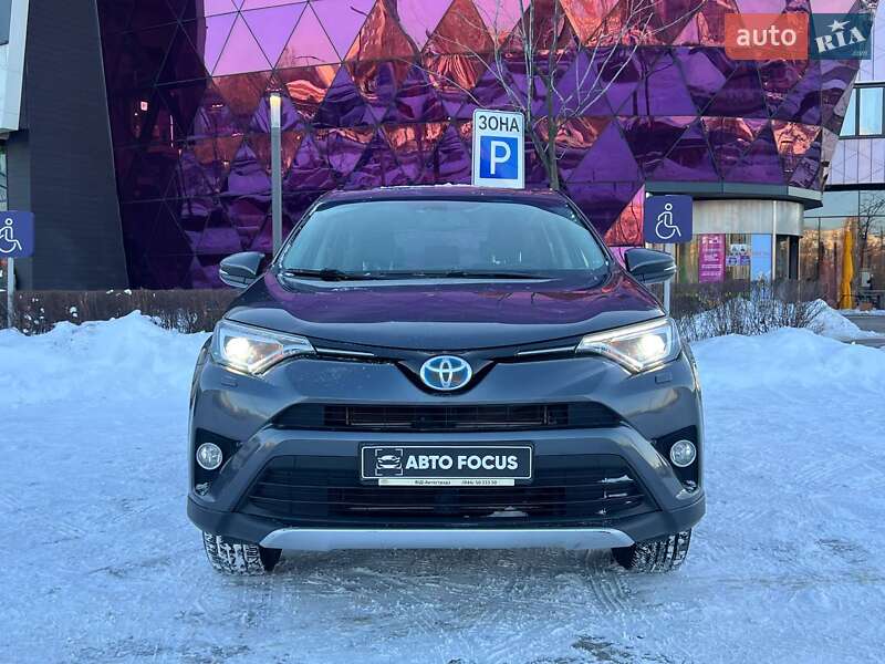 Внедорожник / Кроссовер Toyota RAV4 2016 в Киеве
