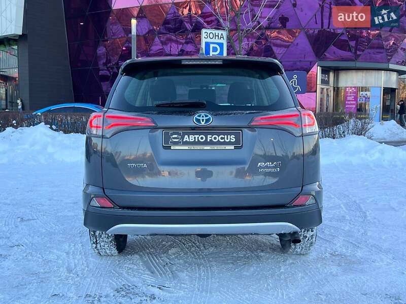 Внедорожник / Кроссовер Toyota RAV4 2016 в Киеве