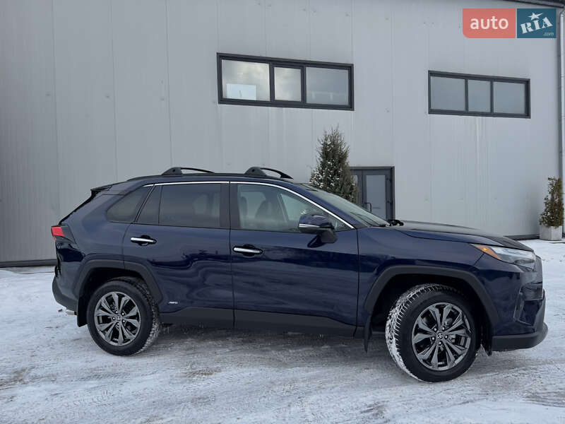Внедорожник / Кроссовер Toyota RAV4 2022 в Ивано-Франковске фото 5 Внедорожник / Кроссовер Toyota RAV4 2022 в Ивано-Франковске