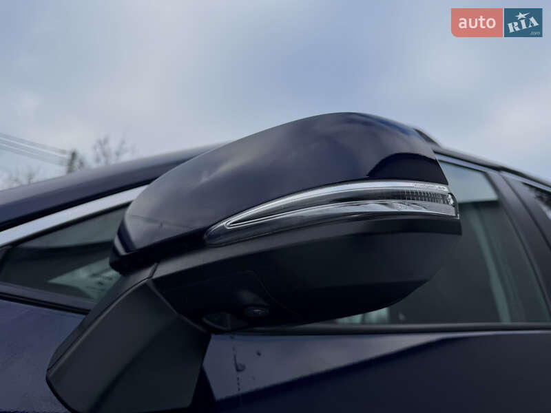 Внедорожник / Кроссовер Toyota RAV4 2022 в Ивано-Франковске фото 13 Внедорожник / Кроссовер Toyota RAV4 2022 в Ивано-Франковске
