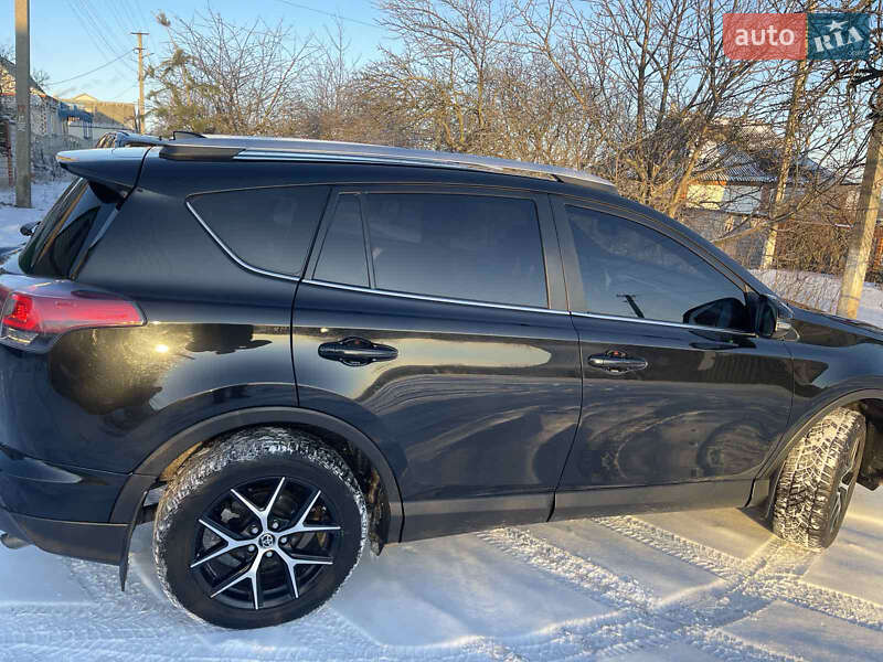 Внедорожник / Кроссовер Toyota RAV4 2017 в Новой Водолаге фото 7 Внедорожник / Кроссовер Toyota RAV4 2017 в Новой Водолаге