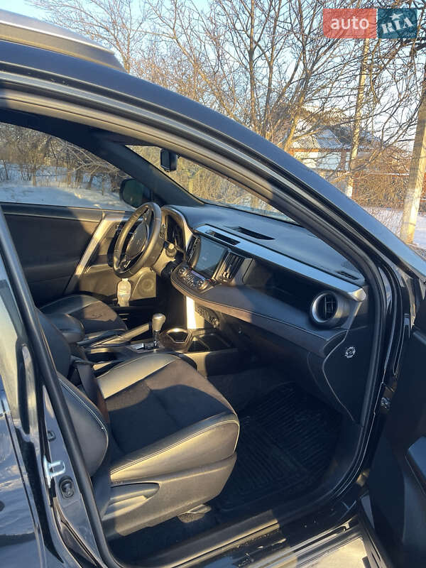 Внедорожник / Кроссовер Toyota RAV4 2017 в Новой Водолаге фото 16 Внедорожник / Кроссовер Toyota RAV4 2017 в Новой Водолаге