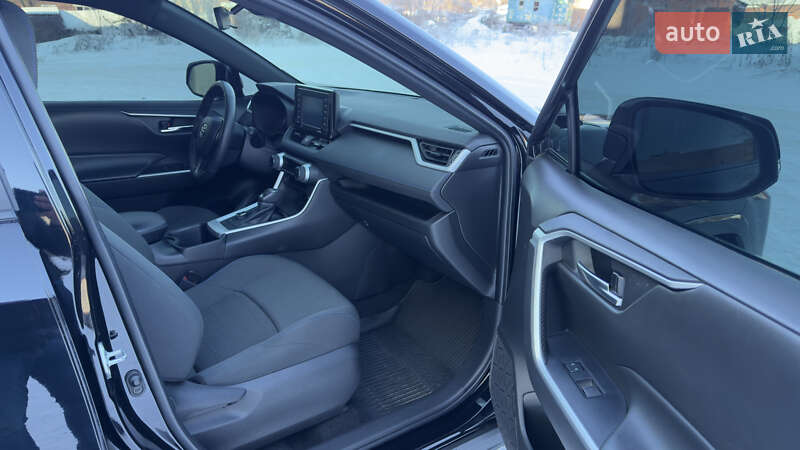 Внедорожник / Кроссовер Toyota RAV4 2022 в Киеве