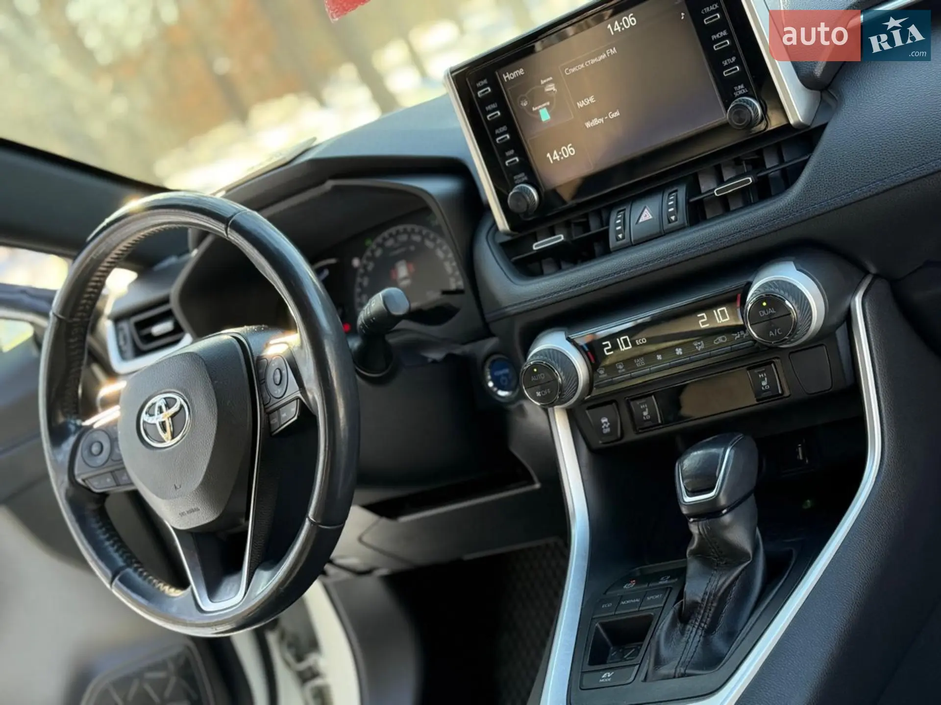 2018 Toyota RAV 4 - мініатюра 38