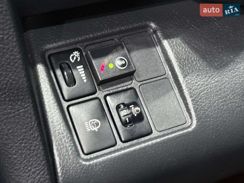 Внедорожник / Кроссовер Toyota RAV4 2006 в Одессе фото 5 Внедорожник / Кроссовер Toyota RAV4 2006 в Одессе