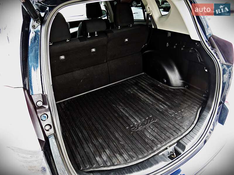 Внедорожник / Кроссовер Toyota RAV4 2017 в Черкассах фото 17 Внедорожник / Кроссовер Toyota RAV4 2017 в Черкассах