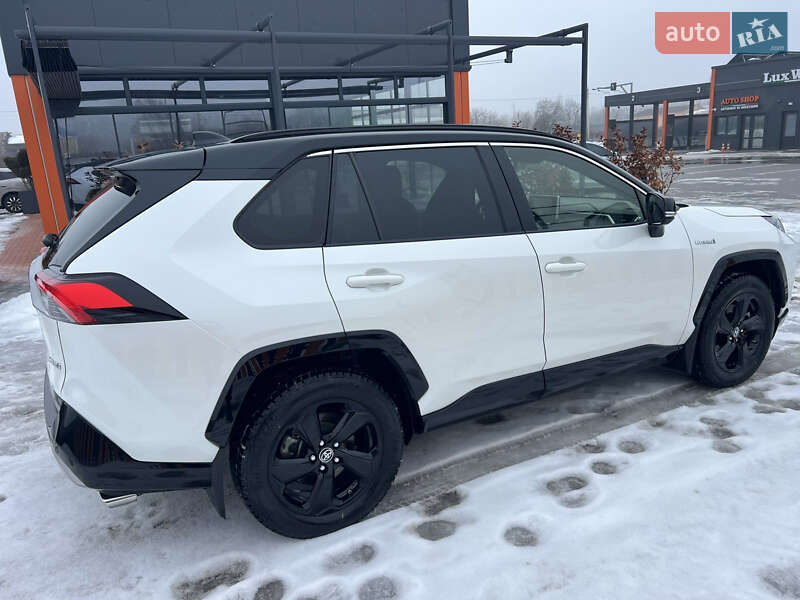 Внедорожник / Кроссовер Toyota RAV4 2020 в Киеве фото 20 Внедорожник / Кроссовер Toyota RAV4 2020 в Киеве