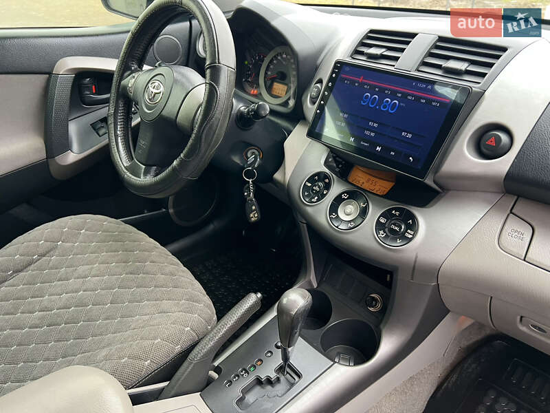 Позашляховик / Кросовер Toyota RAV4 2006 в Білгороді-Дністровському фото 3 Позашляховик / Кросовер Toyota RAV4 2006 в Білгороді-Дністровському