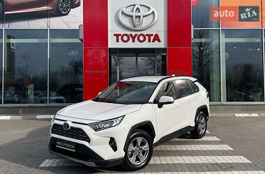 Внедорожник / Кроссовер Toyota RAV4 2023 в Запорожье