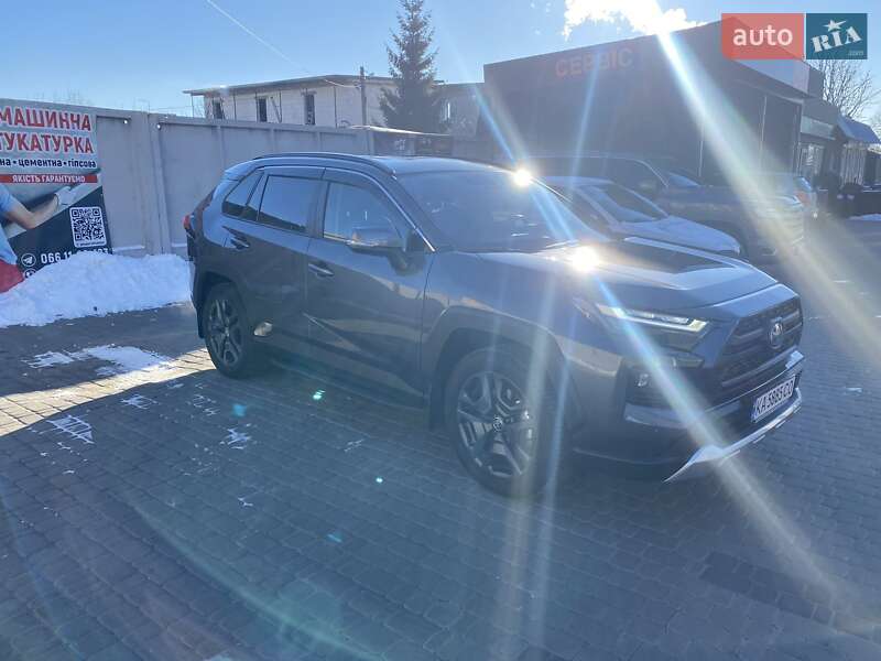 Внедорожник / Кроссовер Toyota RAV4 2023 в Киеве фото 8 Внедорожник / Кроссовер Toyota RAV4 2023 в Киеве