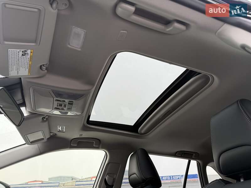 Внедорожник / Кроссовер Toyota RAV4 2023 в Киеве