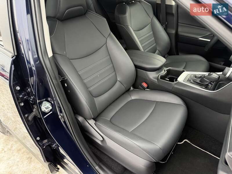 Внедорожник / Кроссовер Toyota RAV4 2023 в Киеве