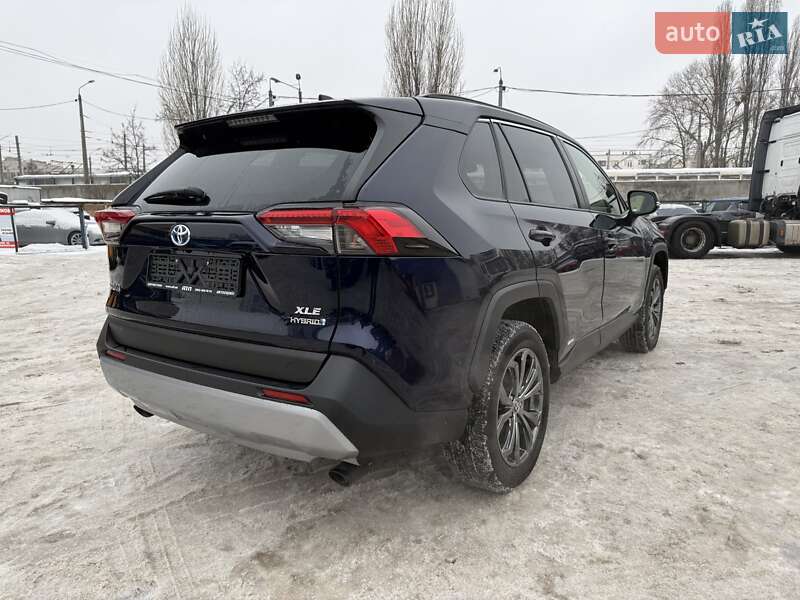 Внедорожник / Кроссовер Toyota RAV4 2023 в Киеве