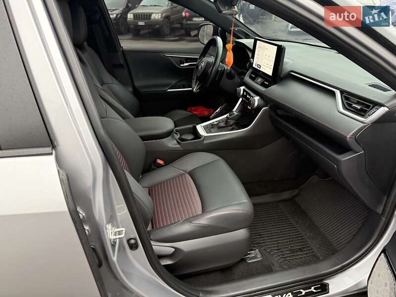 Внедорожник / Кроссовер Toyota RAV4 2024 в Киеве фото 38 Внедорожник / Кроссовер Toyota RAV4 2024 в Киеве
