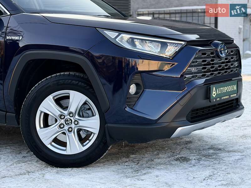 Внедорожник / Кроссовер Toyota RAV4 2019 в Киеве фото 13 Внедорожник / Кроссовер Toyota RAV4 2019 в Киеве