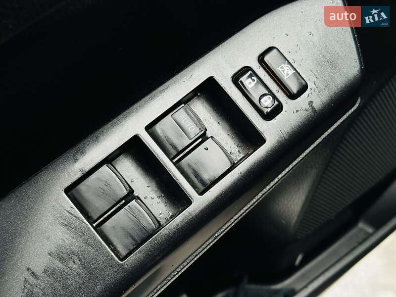 Внедорожник / Кроссовер Toyota RAV4 2017 в Харькове фото 27 Внедорожник / Кроссовер Toyota RAV4 2017 в Харькове