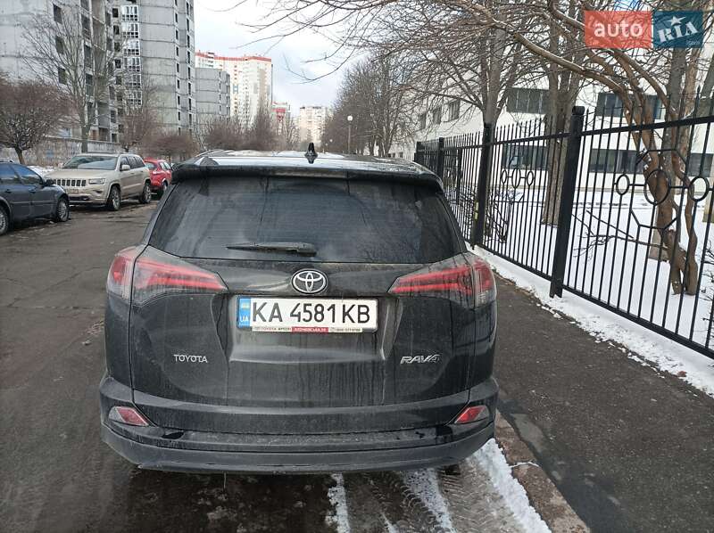 Внедорожник / Кроссовер Toyota RAV4 2018 в Киеве фото 35 Внедорожник / Кроссовер Toyota RAV4 2018 в Киеве