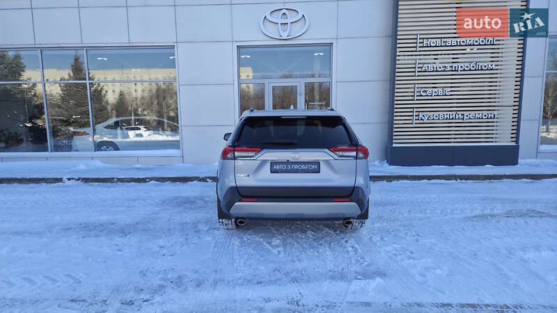 Внедорожник / Кроссовер Toyota RAV4 2022 в Кропивницком