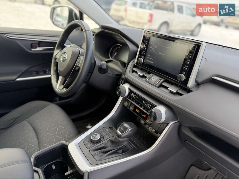 Внедорожник / Кроссовер Toyota RAV4 2022 в Киеве фото 8 Внедорожник / Кроссовер Toyota RAV4 2022 в Киеве