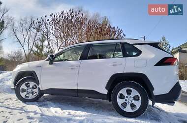 Внедорожник / Кроссовер Toyota RAV4 2021 в Ровно