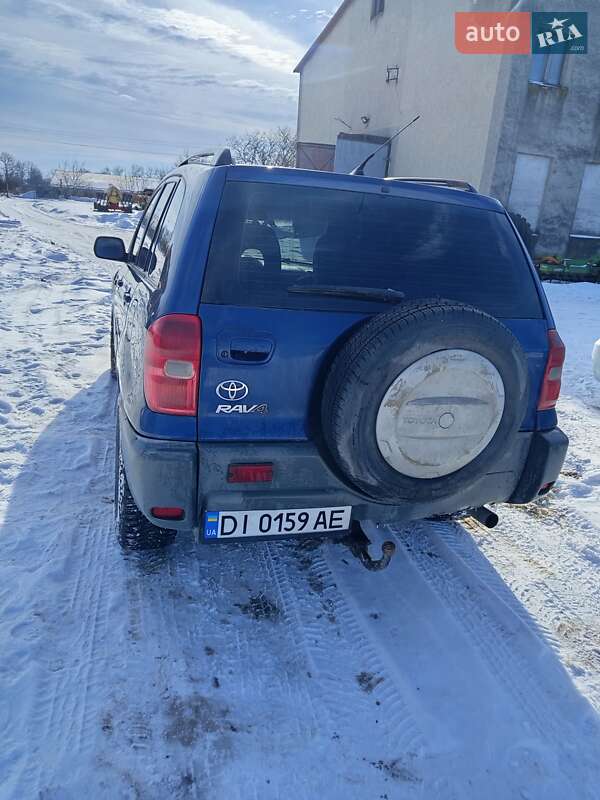 Внедорожник / Кроссовер Toyota RAV4 2003 в Тернополе