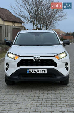 Внедорожник / Кроссовер Toyota RAV4 2022 в Одессе