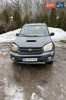 Внедорожник / Кроссовер Toyota RAV4 2004 в Здолбунове