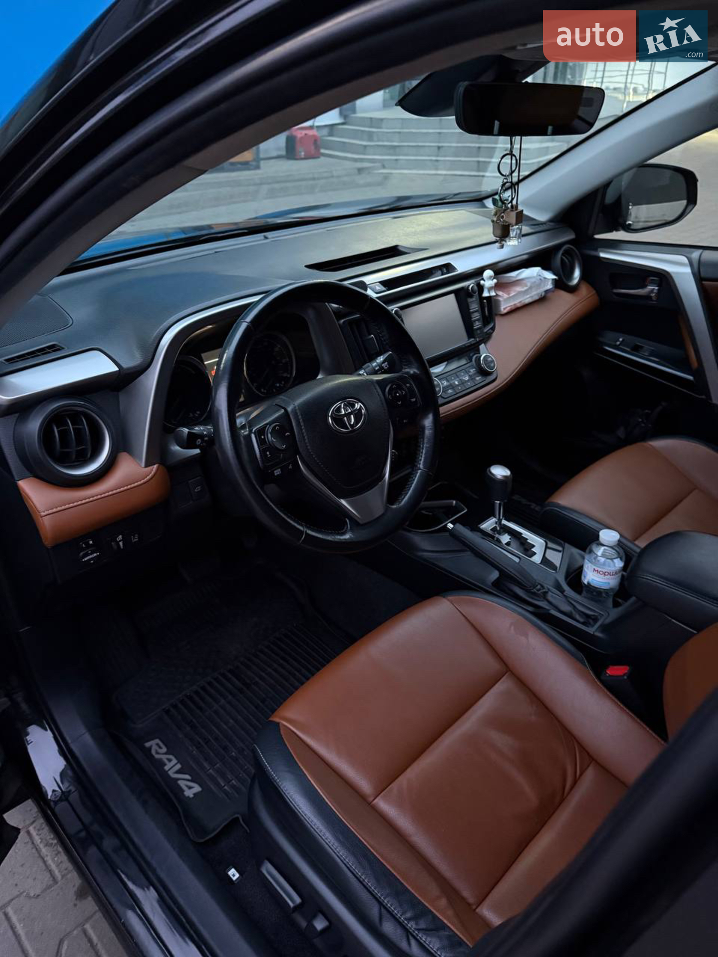 2017 Toyota RAV 4 - мініатюра 9