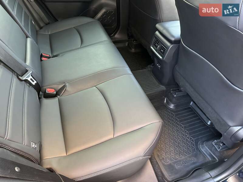 Внедорожник / Кроссовер Toyota RAV4 2022 в Киеве фото 25 Внедорожник / Кроссовер Toyota RAV4 2022 в Киеве